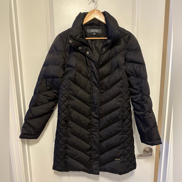 Kenneth Cole Reaction Jackets & Blazers - Kenneth Cole $298 down feather sz medium coat. Excellent condition. Warm & comfy